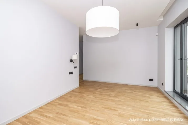 Pārdod māju, Jomas iela 4, Babītes novads, Babītes pagasts, Piņķi / 690 000 € 21