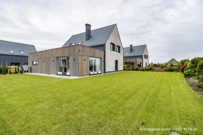 Pārdod māju, Jomas iela 4, Babītes novads, Babītes pagasts, Piņķi / 690 000 € 29