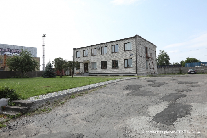 Mazā Rencēnu iela 4 1