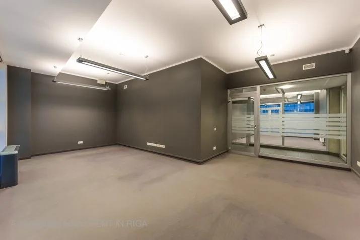 Izīrē biroju, Mūkusalas iela 41, Rīga, Kreisais krasts, Pārdaugava (tuvā) / 6 171 € 19