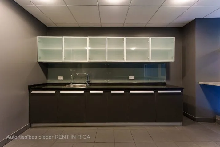Izīrē biroju, Mūkusalas iela 41, Rīga, Kreisais krasts, Pārdaugava (tuvā) / 6 171 € 73