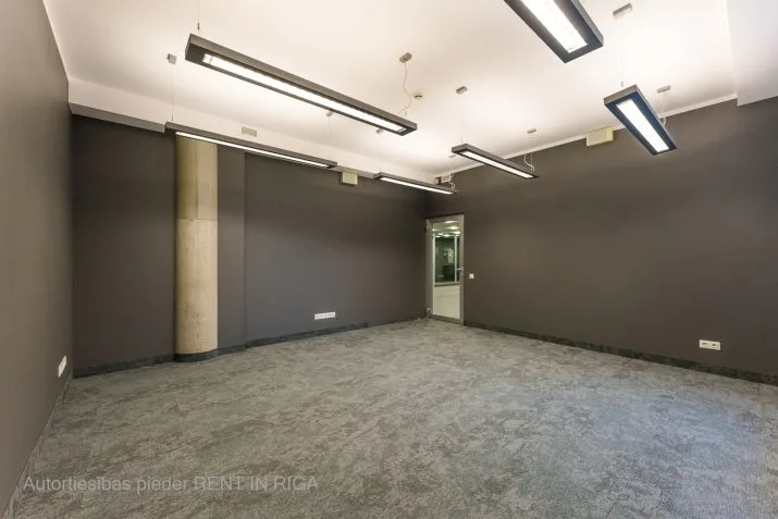 Izīrē biroju, Mūkusalas iela 41, Rīga, Kreisais krasts, Pārdaugava (tuvā) / 6 171 € 40