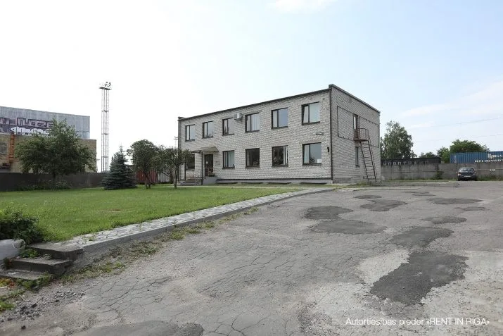 Mazā Rencēnu iela 4 1