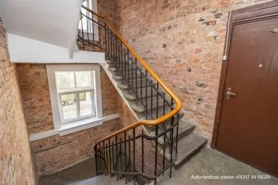Pārdod dzīvokli, Vārnu iela 8B, Rīga, Labais krasts, Centrs / 59 000 € 2