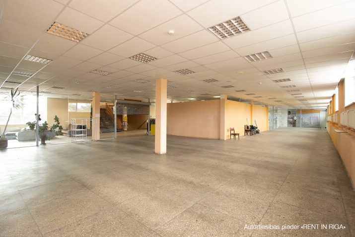 Izīrē tirdzniecības telpas, Ventspils šoseja iela 32, Jūrmala, Kauguri / 1 551 € 8