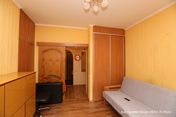 Bruņinieku iela 83 5