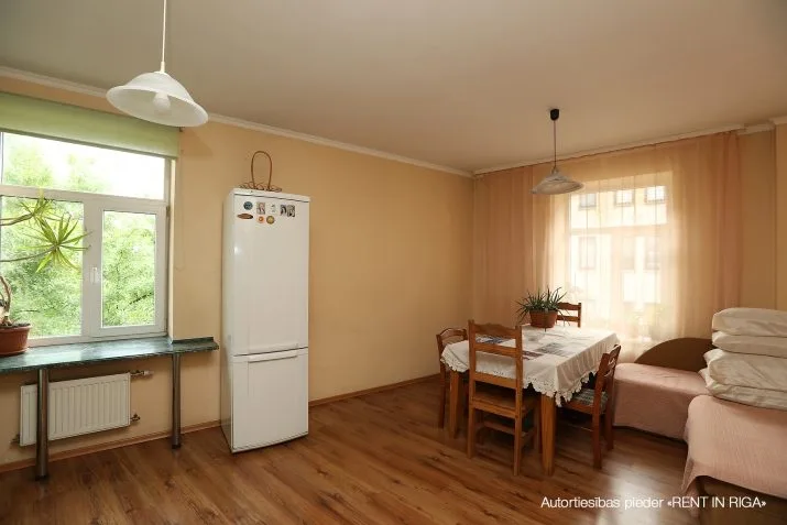 Bruņinieku iela 83 2