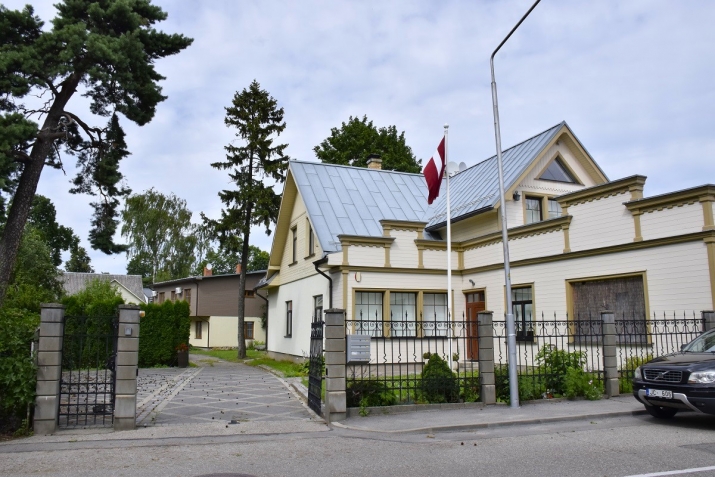 Attēls 1 no 42
