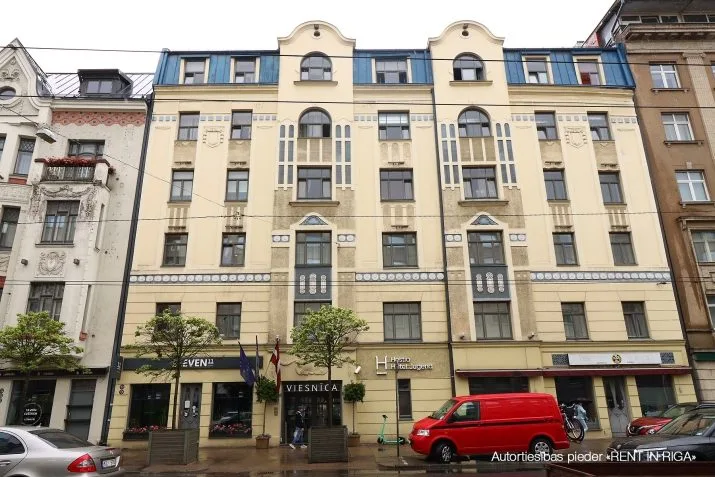 Pulkveža Brieža iela 13 1