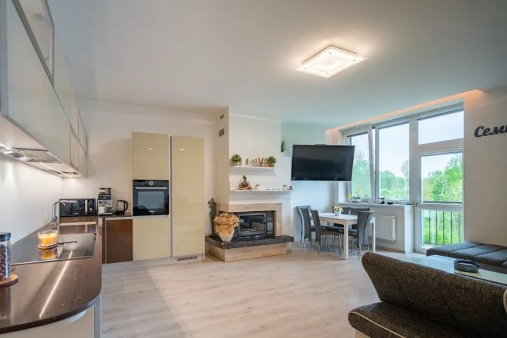 Mazā Juglas iela 3 1