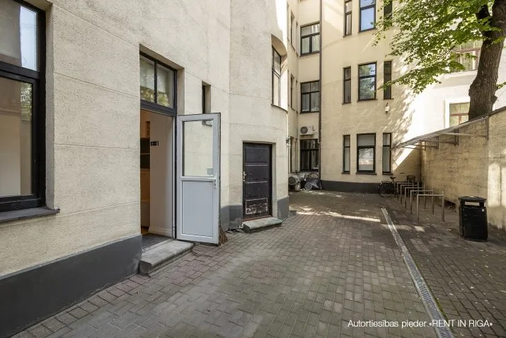 Office For Rent, Krišjāņa Barona street 36, Rīga, Labais krasts, Centrs / 2 500 € 9