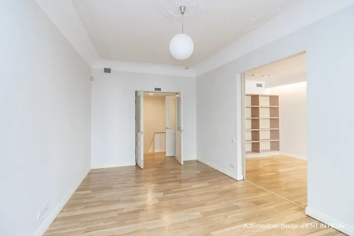 Office For Rent, Krišjāņa Barona street 36, Rīga, Labais krasts, Centrs / 2 500 € 16