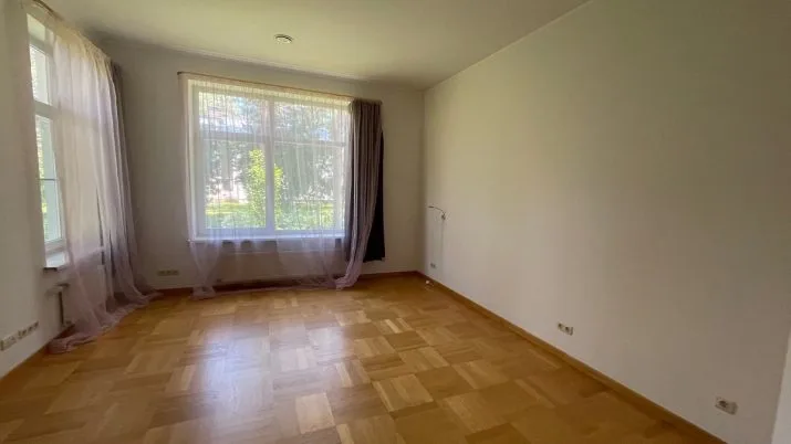 Izīrē māju, Berģu iela 10, Rīga, Labais krasts, Berģi / 1 300 € 16