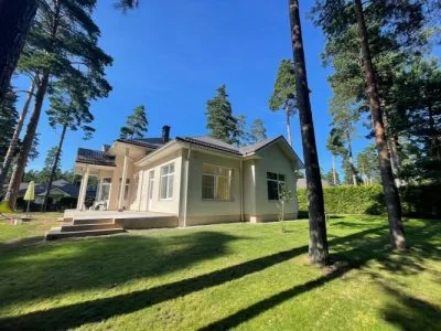 Izīrē māju, Berģu iela 10, Rīga, Labais krasts, Berģi / 1 300 € 4
