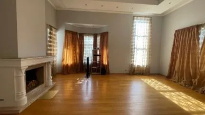 Izīrē māju, Berģu iela 10, Rīga, Labais krasts, Berģi / 1 300 € 10