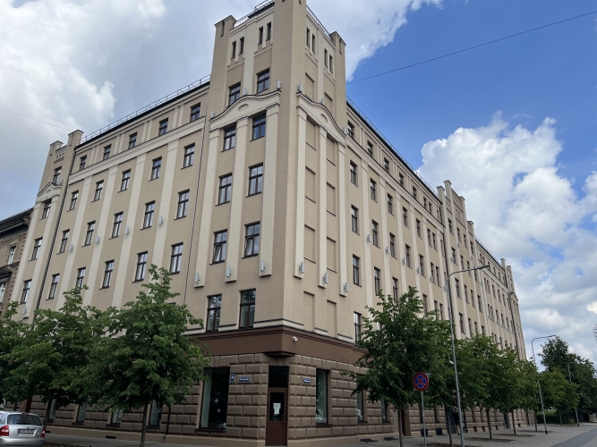 Pērnavas iela 41 8