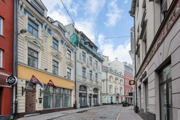Audēju iela 7 1
