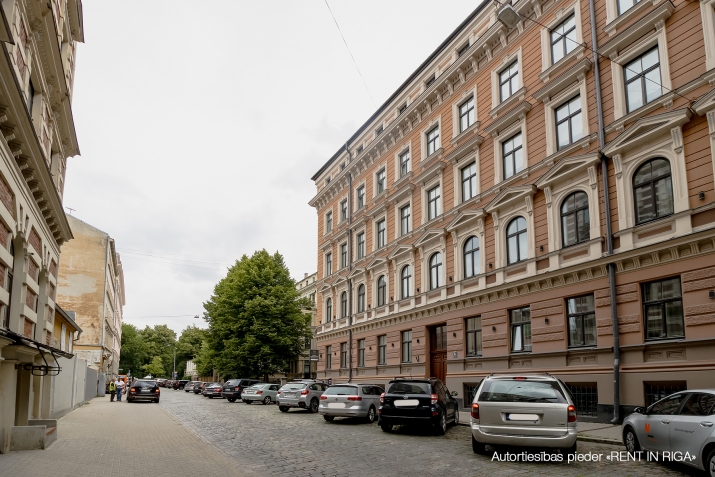 Izīrē dzīvokli, Alfrēda Kalniņa iela 6, Rīga, Labais krasts, Centrs / 1 500 € 19