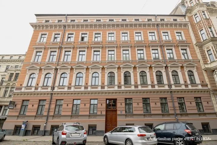 Izīrē dzīvokli, Alfrēda Kalniņa iela 6, Rīga, Labais krasts, Centrs / 1 500 € 20
