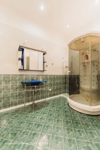 Izīrē māju, Lībekas iela 17, Rīga, Labais krasts, Mežaparks / 3 300 € 32