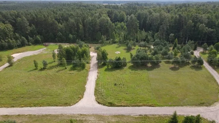 Taureņu iela 4 2