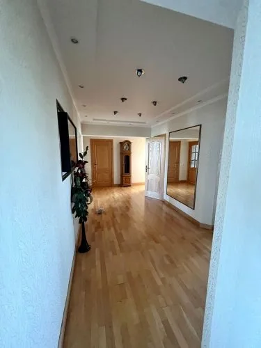 Pārdod dzīvokli, Krišjāņa Valdemāra iela 94, Rīga, Labais krasts, Centrs / 265 000 € 10