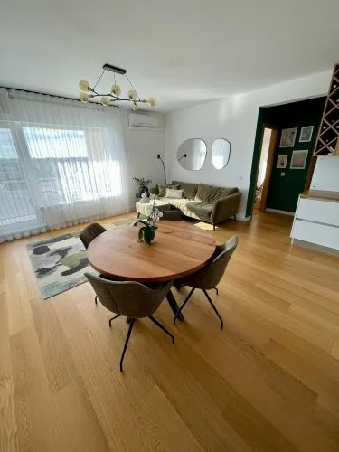 Pārdod dzīvokli, Ropažu iela 14a, Rīga, Labais krasts, Teika / 235 000 € 3