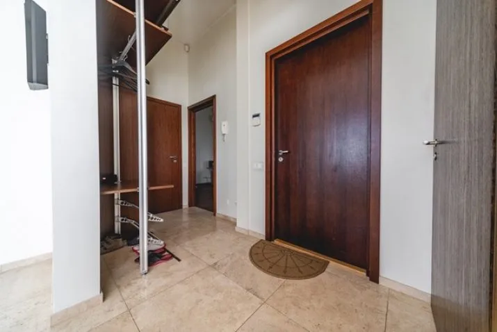 Pārdod dzīvokli, Kalnciema iela 9a, Rīga, Kreisais krasts, Āgenskalns / 520 000 € 25