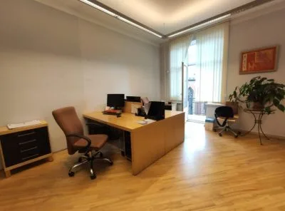 Izīrē biroju, Baznīcas iela 31, Rīga, Labais krasts, Centrs / 1 291 € 3