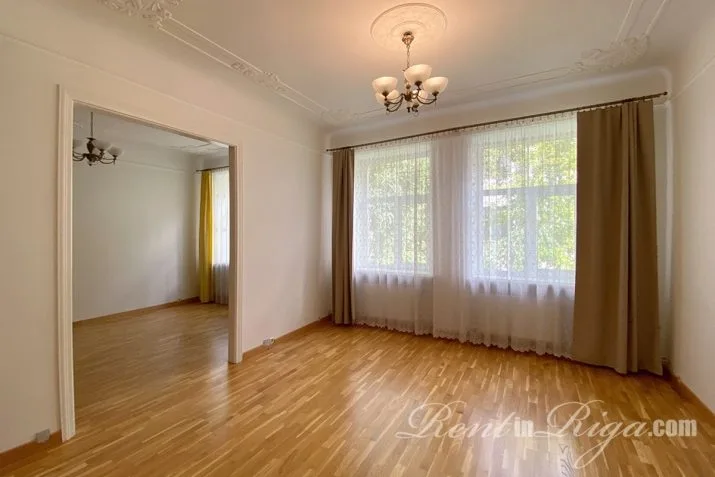 Baznīcas iela 27/29 2