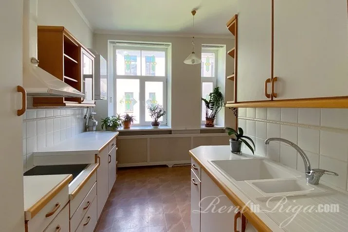 Pārdod dzīvokli, Baznīcas iela 27/29, Rīga, Labais krasts, Centrs / 159 000 € 10