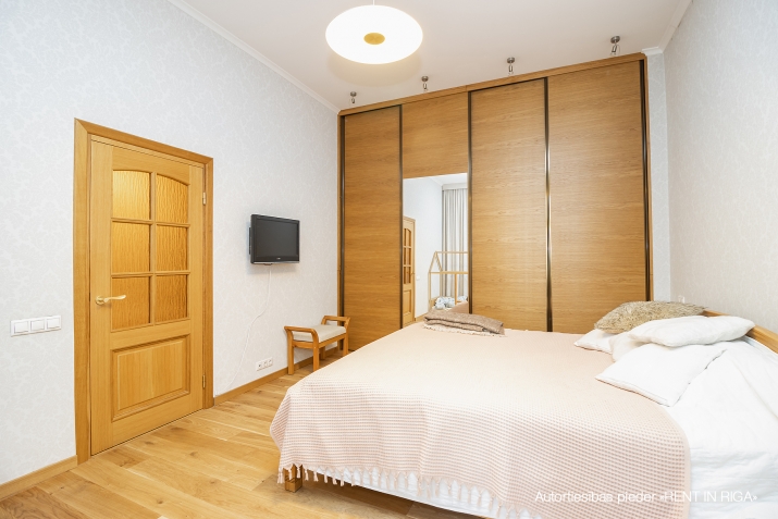 Pārdod dzīvokli, Dzirnavu iela 53, Rīga, Labais krasts, Centrs / 278 000 € 8