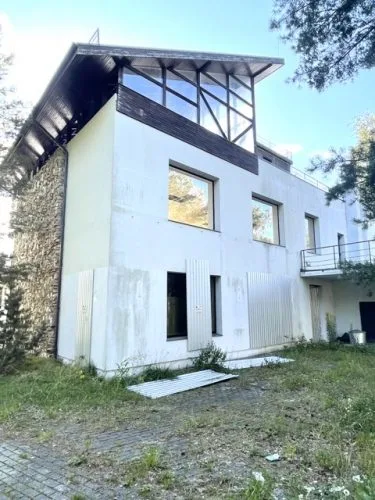 Rāzna 9 6