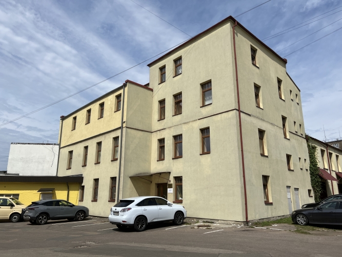 Starta iela 1 1