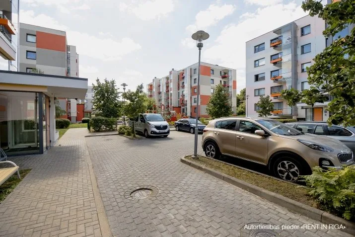 Apartment For Rent, Bajāru street 16, Rīga, Labais krasts, Teika / 650 € 12