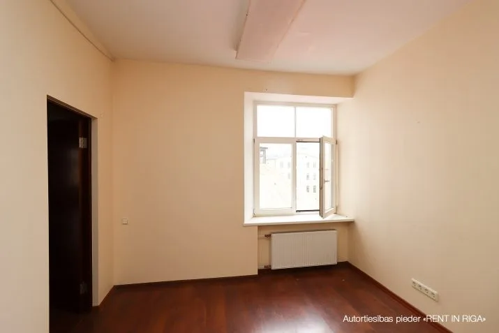 Pārdod biroju, Merķeļa iela 6, Rīga, Labais krasts, Centrs / 156 000 € 10