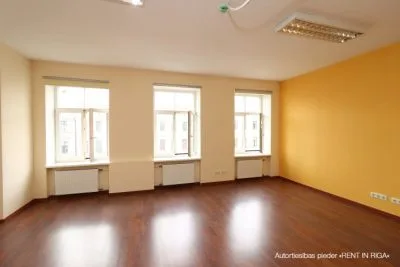 Pārdod biroju, Merķeļa iela 6, Rīga, Labais krasts, Centrs / 156 000 € 2