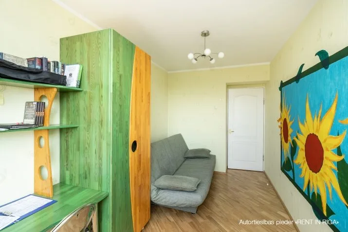 Izīrē dzīvokli, Mirdzas Ķempes iela 1, Rīga, Labais krasts, Mežaparks / 500 € 14