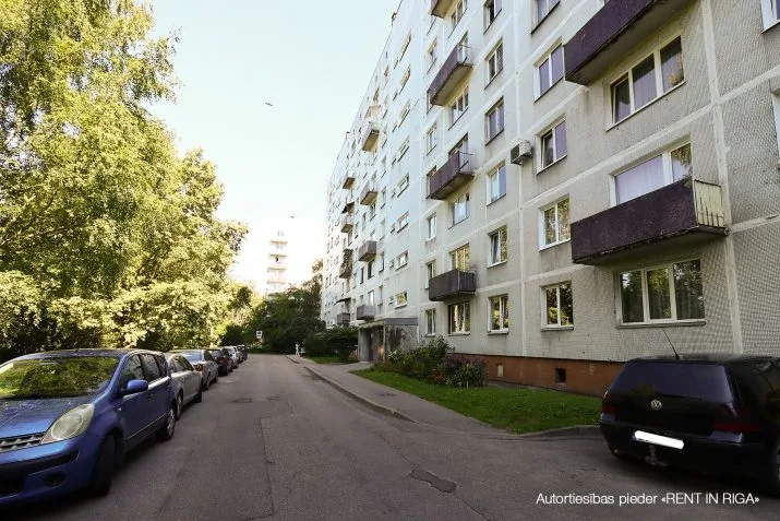 Продажа квартиры, Stirnu улица 37, Rīga, Labais krasts, Purvciems / 38 500 € 17