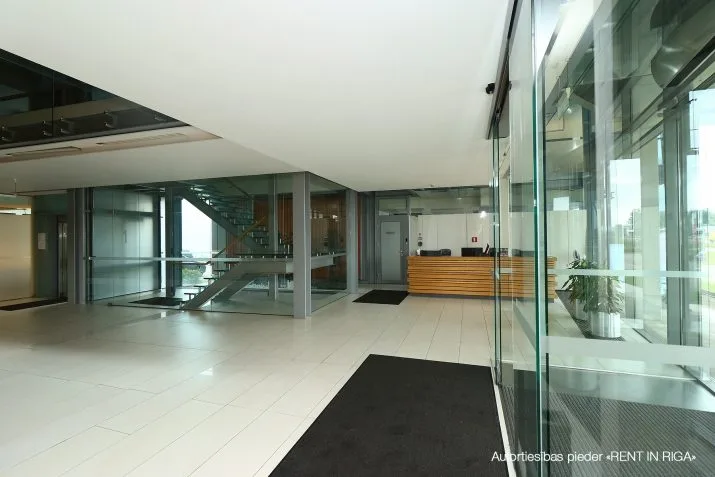 Izīrē biroju, Ulmaņa gatve 119, Rīga, Kreisais krasts, Šampēteris / 4 950 € 13