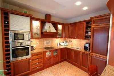 Pārdod dzīvokli, Republikas laukums iela 3, Rīga, Labais krasts, Centrs / 320 000 € 2