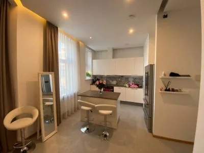 Pārdod dzīvokli, Valdemāra iela 23, Rīga, Labais krasts, Centrs / 227 500 € 3