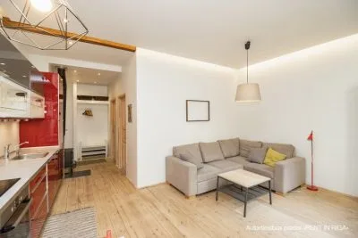 Pārdod dzīvokli, Bruņinieku iela 28, Rīga, Labais krasts, Centrs / 70 000 € 3