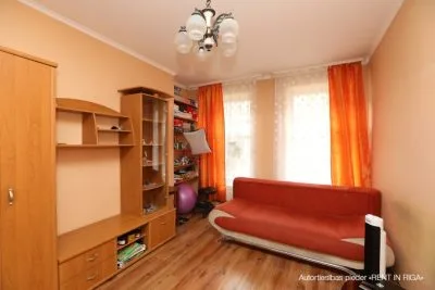 Apartment For Rent, Bruņinieku street 83, Rīga, Labais krasts, Centrs / 330 € 4