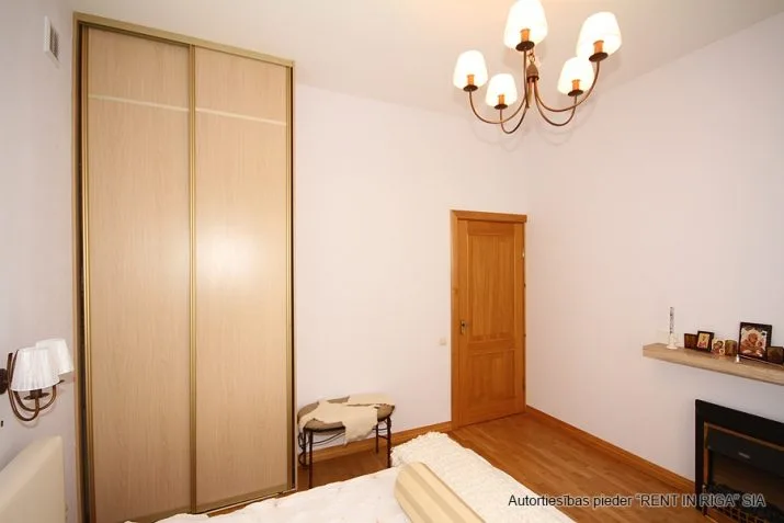 Strēlnieku iela 2 4