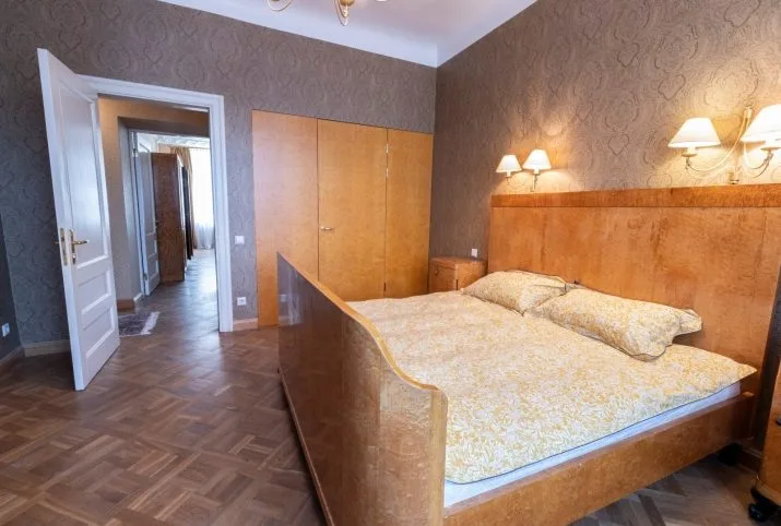 Apartment For Rent, Bruņinieku street 45, Rīga, Labais krasts, Centrs / 1 200 € 21