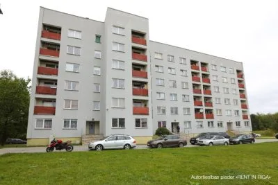 Pārdod dzīvokli, Strēlnieku iela 5, Stopiņu novads, Saurieši / 105 000 € 1
