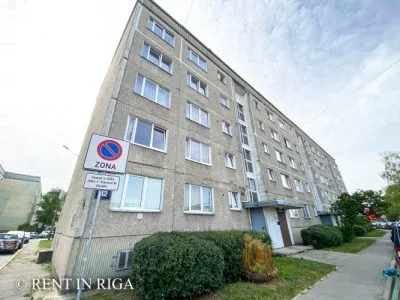 Pārdod dzīvokli, Dzelzavas iela 82, Rīga, Labais krasts, Purvciems / 49 000 € 20