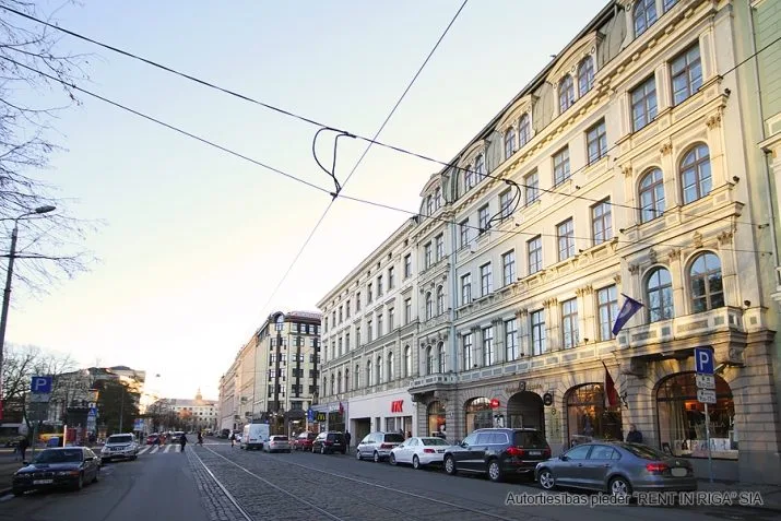 Izīrē biroju, Meierovica bulvāris 16, Rīga, Labais krasts, Centrs / 2 007 € 16