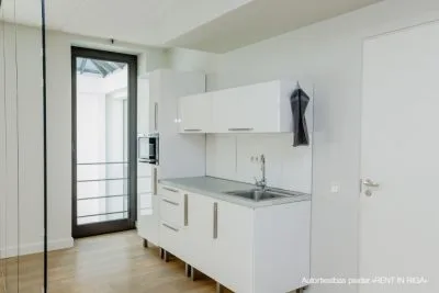 Izīrē biroju, Meierovica bulvāris 16, Rīga, Labais krasts, Centrs / 2 007 € 6